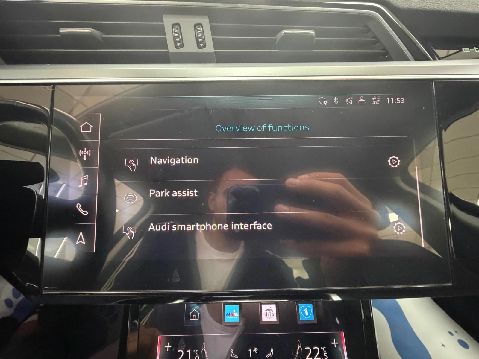 Audi E-Tron SOH 94%/Sportback/MatrixLed/Head-Up/KeylessGo/, снимка 14 - Автомобили и джипове - 54628896