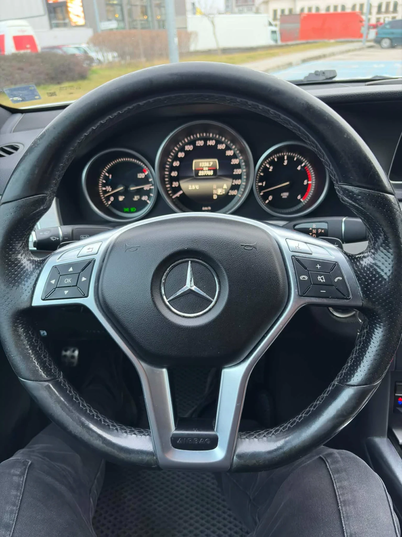 Mercedes-Benz E 350 7G; 4MATIC  - изображение 6