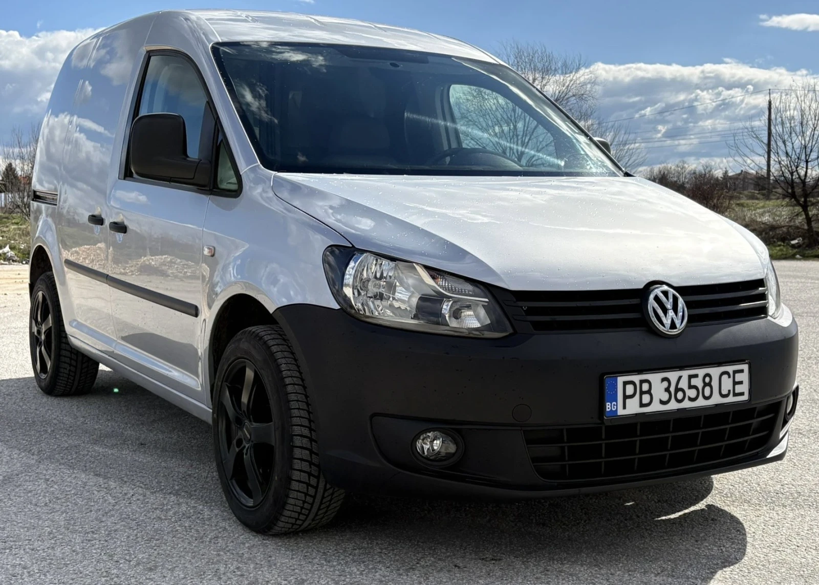 VW Caddy 1.6 TDI, снимка 2 - Автомобили и джипове - 53619501