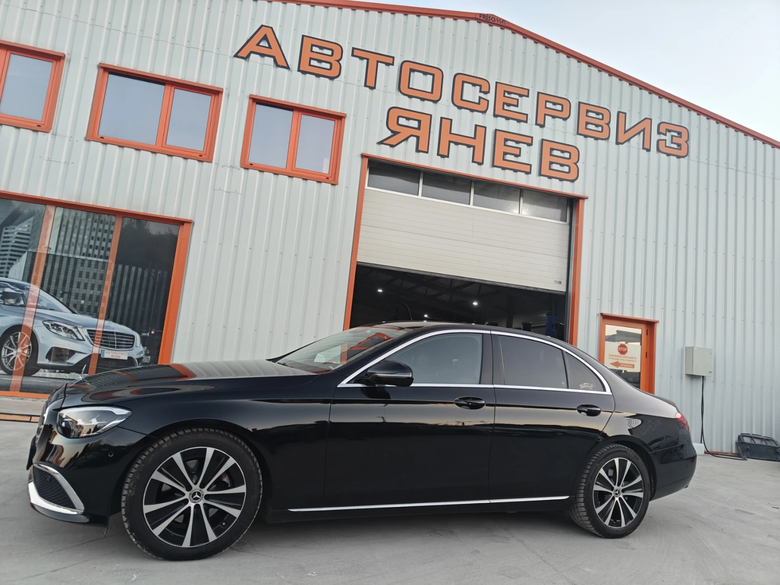 Mercedes-Benz E 220 Лизинг, снимка 5 - Автомобили и джипове - 54098306