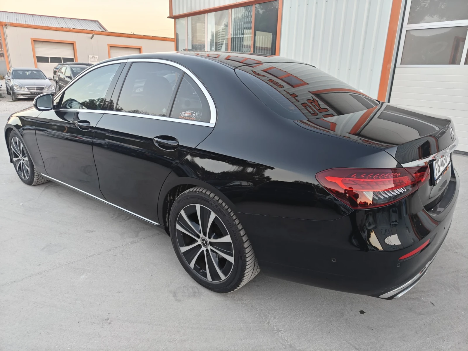 Mercedes-Benz E 220 Лизинг, снимка 4 - Автомобили и джипове - 54098306