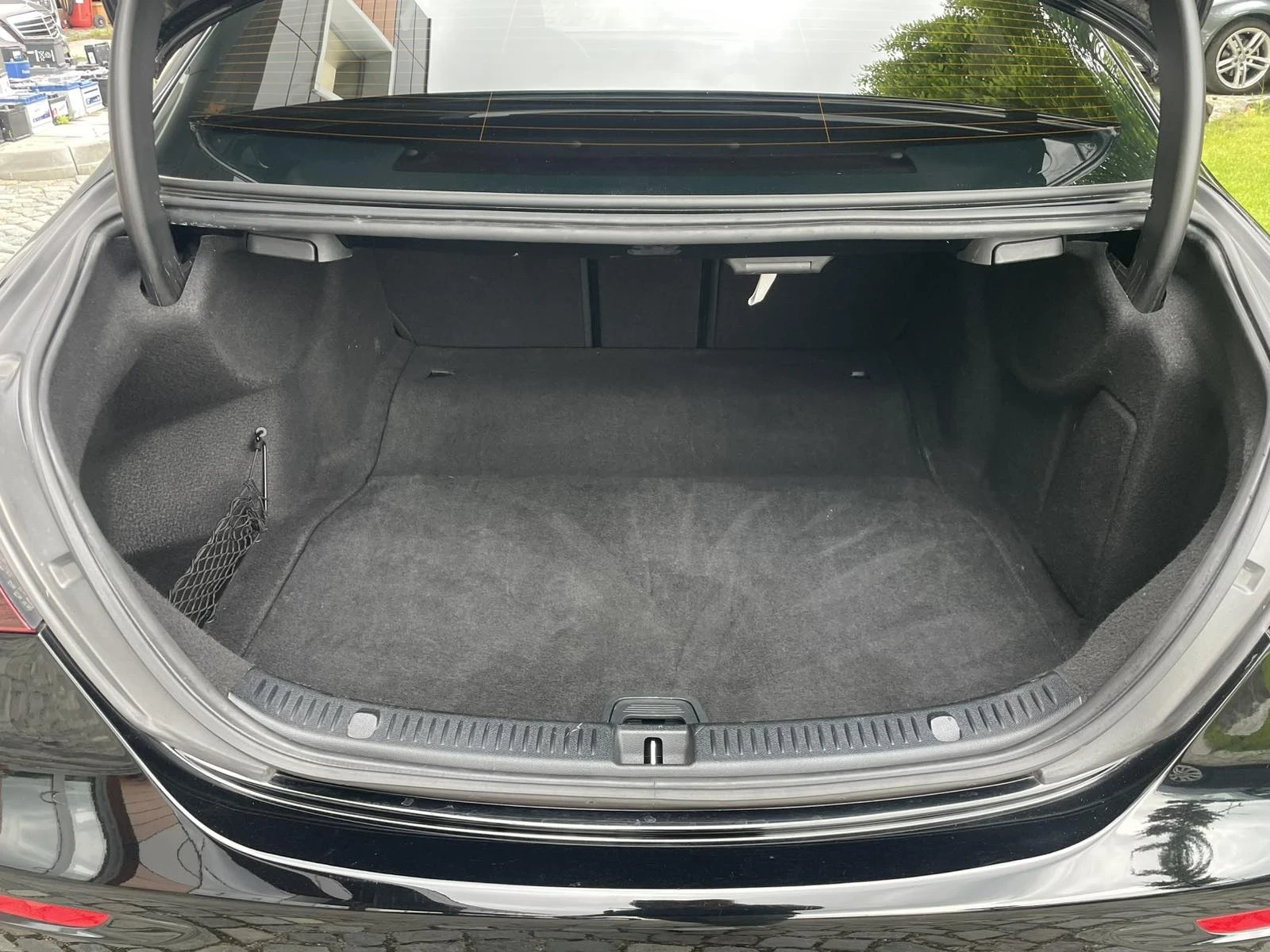 Mercedes-Benz E 220 4matic, снимка 10 - Автомобили и джипове - 54098306