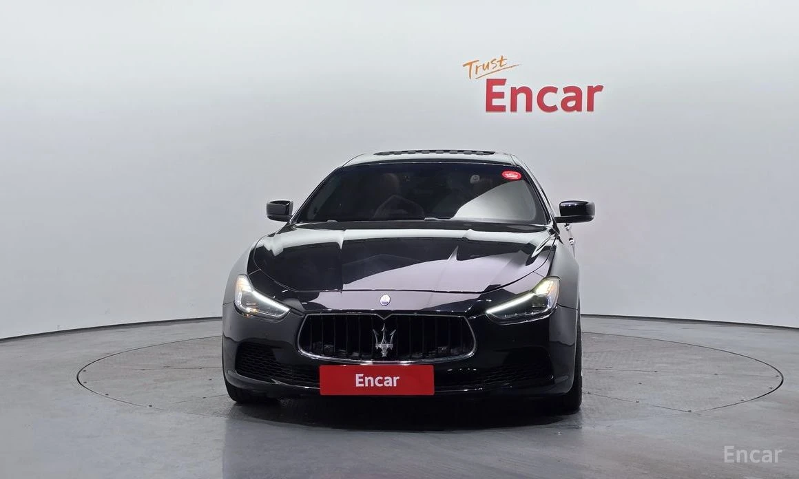 Maserati Ghibli * 3.0S* Q4* ПОДГРЕВ* ОБДУХВАНЕ* ШИБИДАХ* , снимка 3 - Автомобили и джипове - 54114983