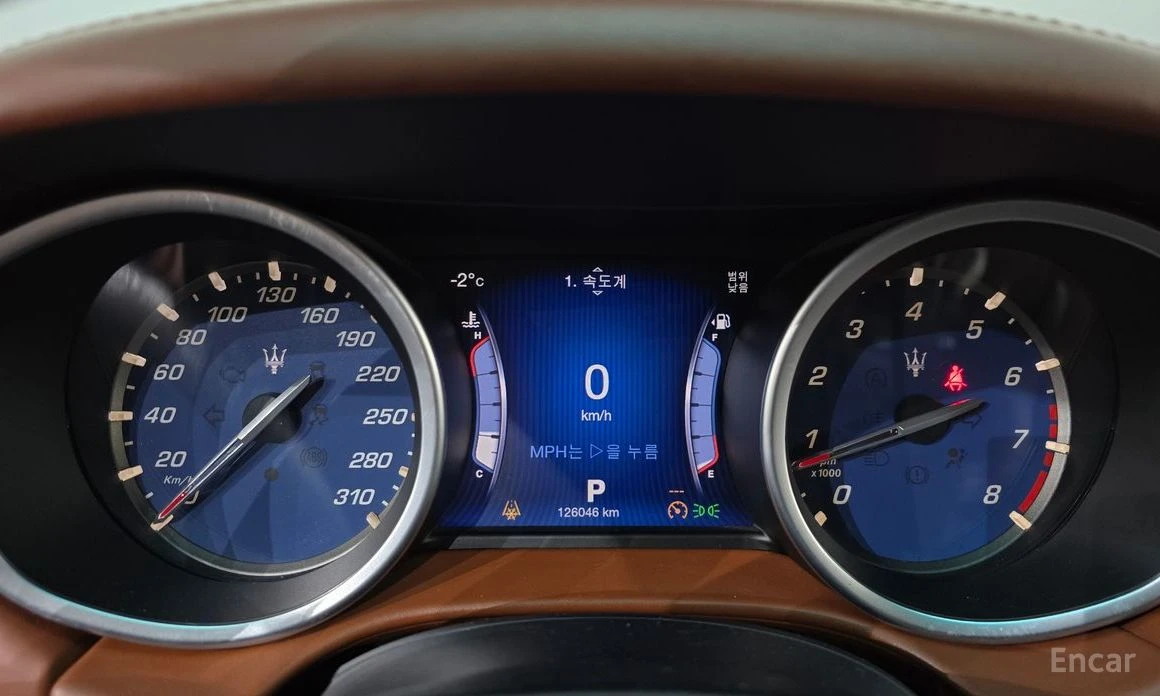 Maserati Ghibli * 3.0S* Q4* ПОДГРЕВ* ОБДУХВАНЕ* ШИБИДАХ* , снимка 8 - Автомобили и джипове - 54114983