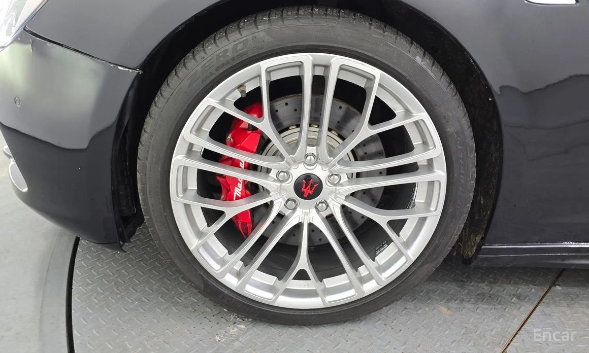 Maserati Ghibli * 3.0S* Q4* ПОДГРЕВ* ОБДУХВАНЕ* ШИБИДАХ* , снимка 5 - Автомобили и джипове - 54114983