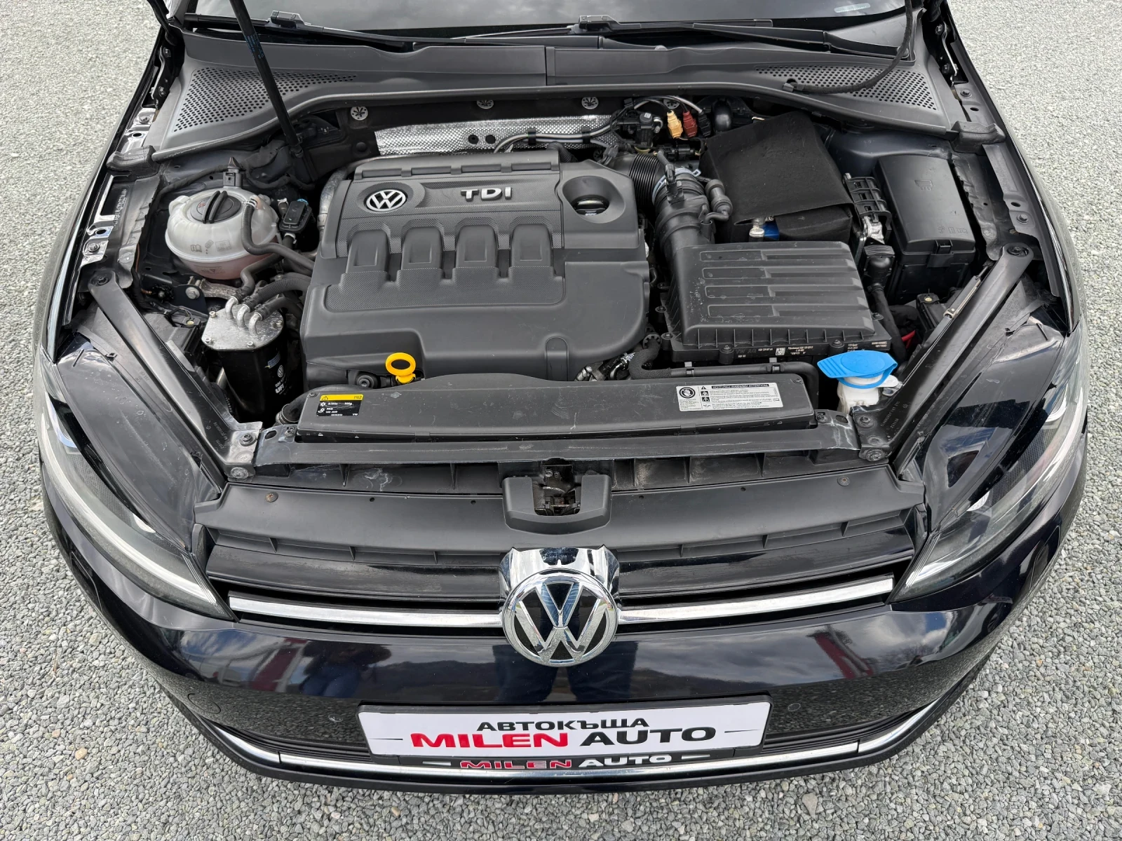 VW Golf (KATO НОВА), снимка 17 - Автомобили и джипове - 54121870