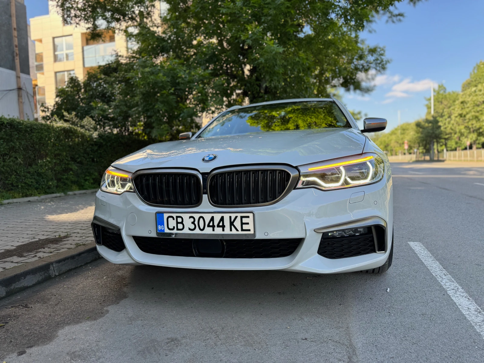 BMW 540, снимка 8 - Автомобили и джипове - 54303658