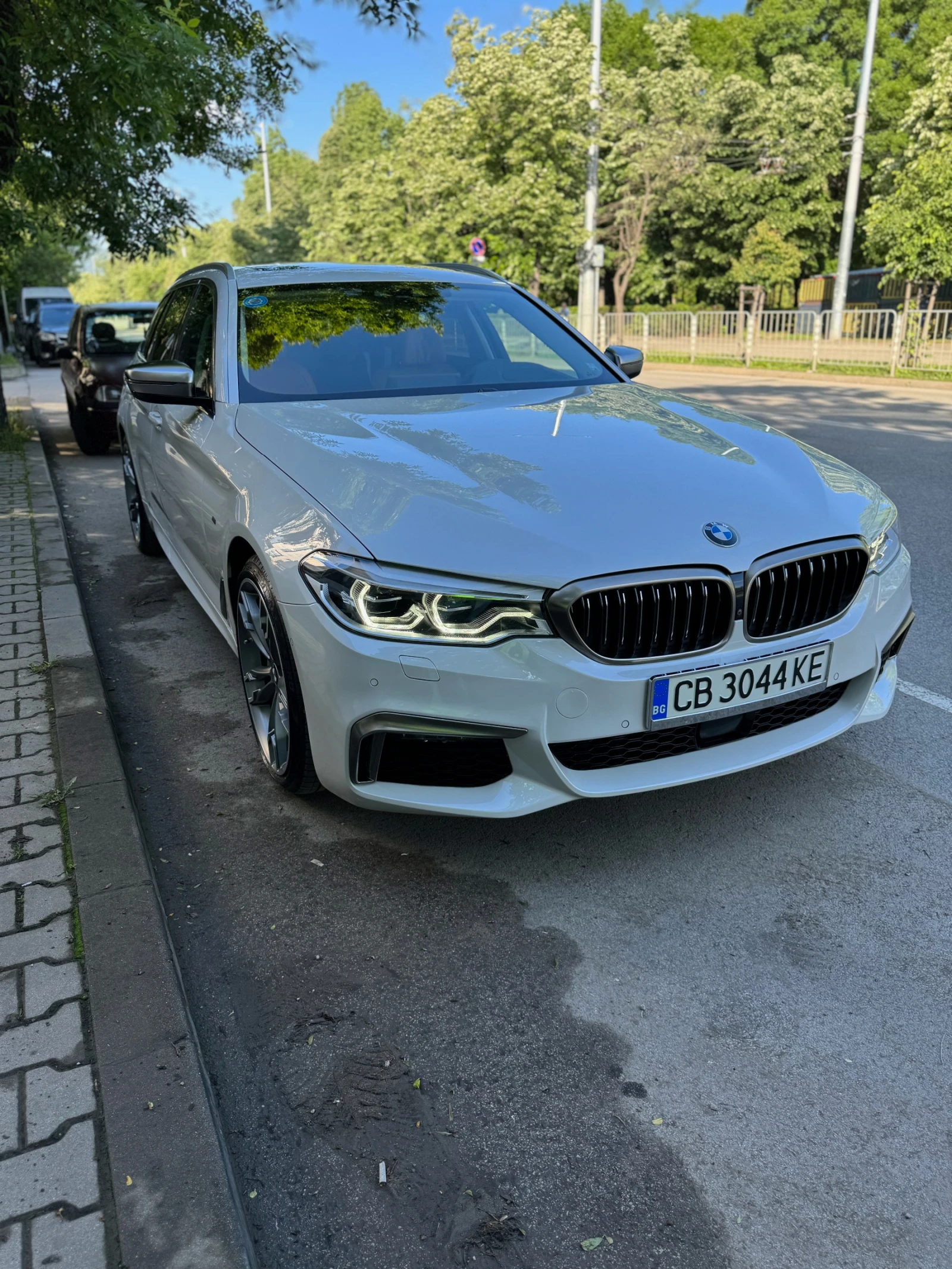 BMW 540, снимка 2 - Автомобили и джипове - 54303658