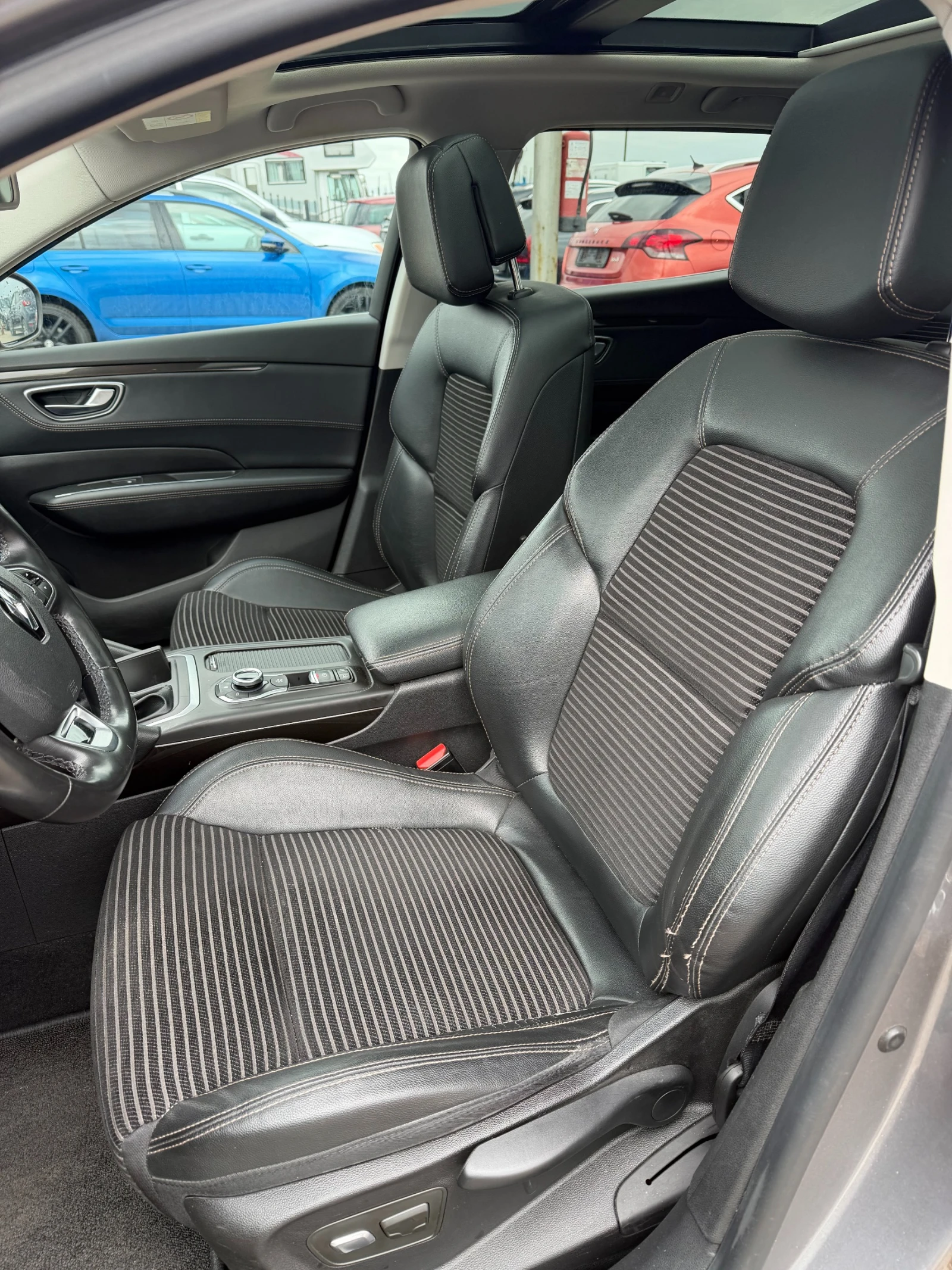 Renault Talisman 1.6TCe AVTOMAT/PANPRAMA/NAVI/KOJA EURO 6, снимка 13 - Автомобили и джипове - 54594721