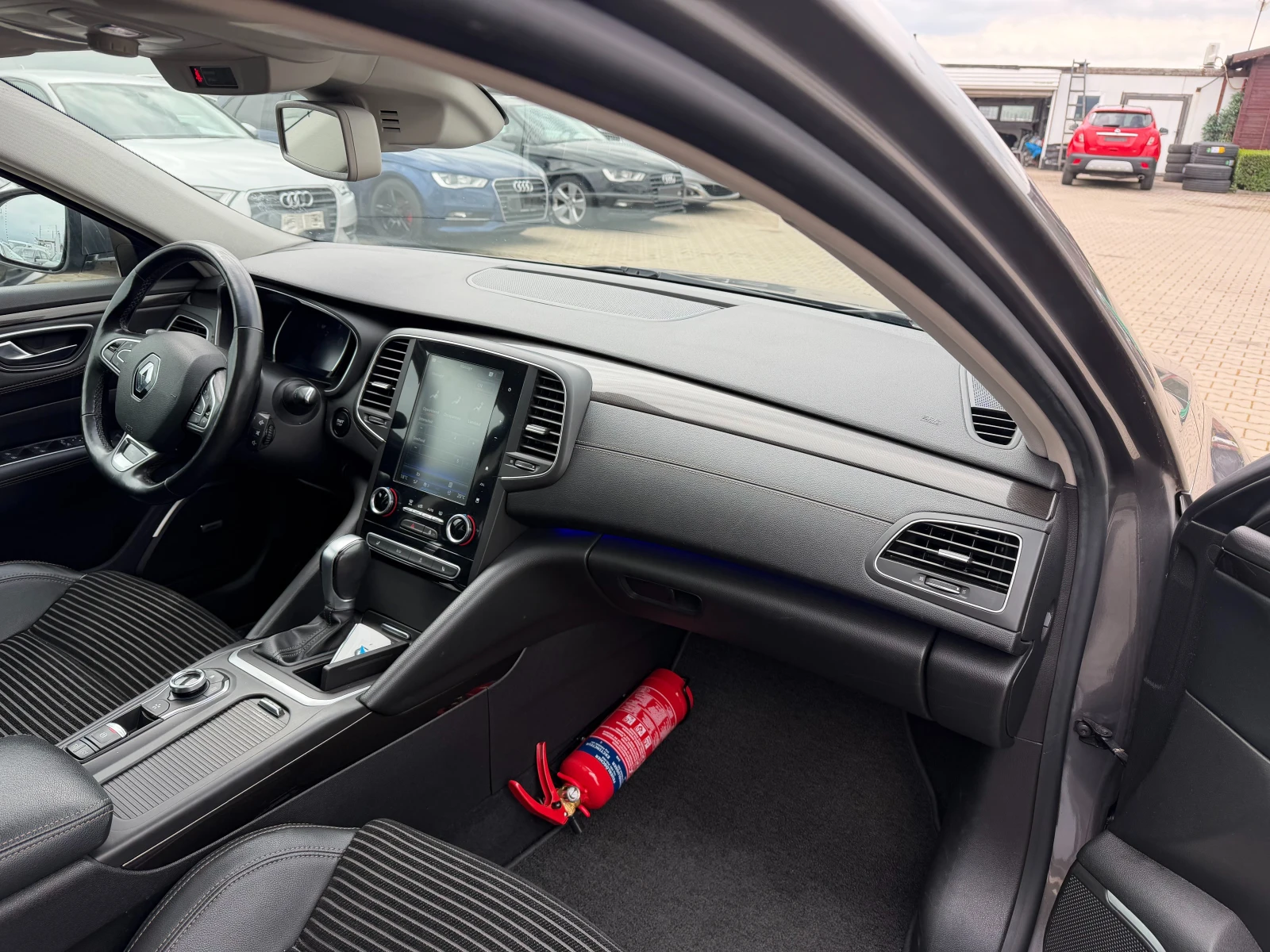 Renault Talisman 1.6TCe AVTOMAT/PANPRAMA/NAVI/KOJA EURO 6, снимка 11 - Автомобили и джипове - 54594721