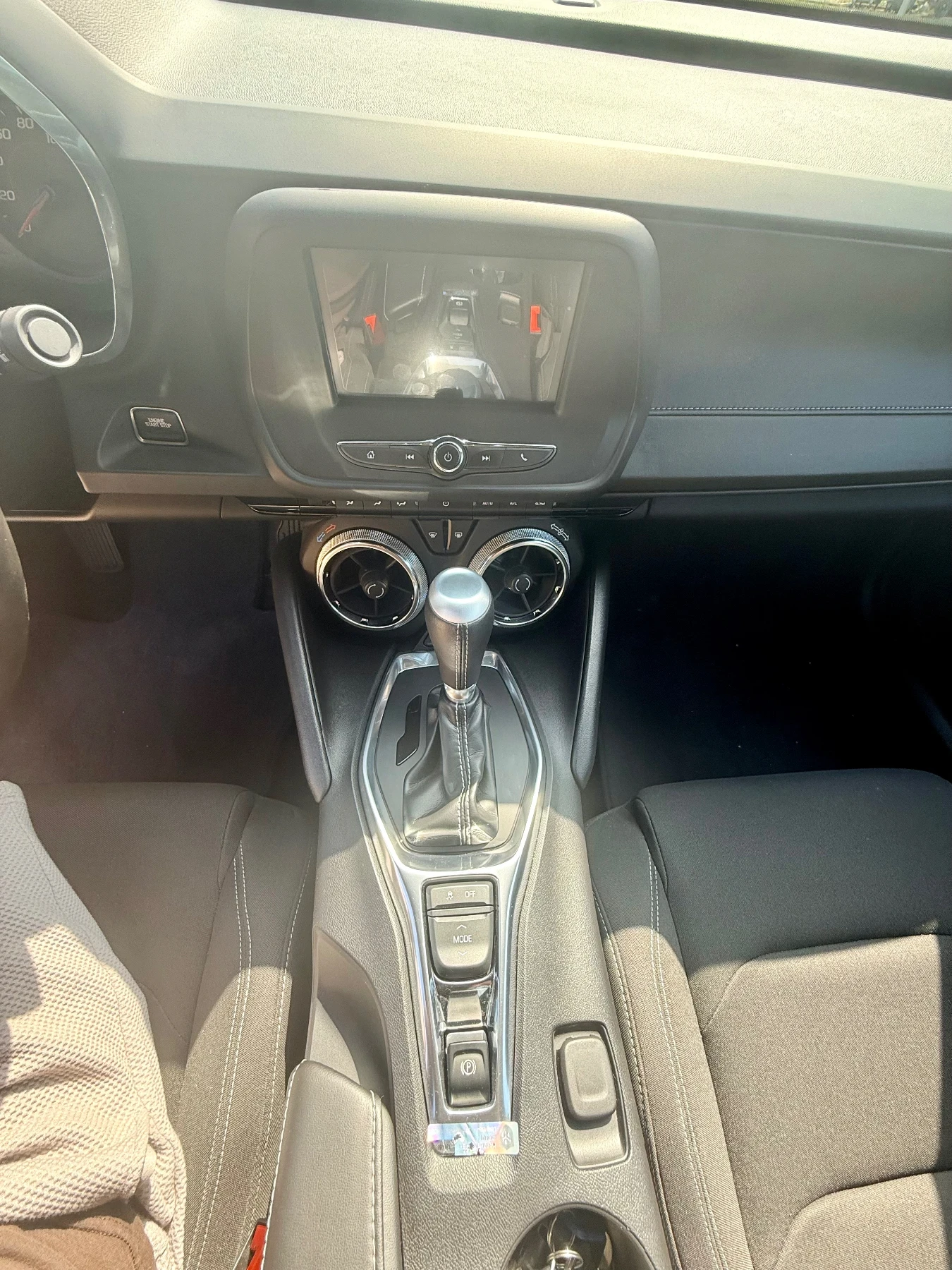 Chevrolet Camaro 2.0t* * * 13500km. * * * TOP, снимка 10 - Автомобили и джипове - 54943058