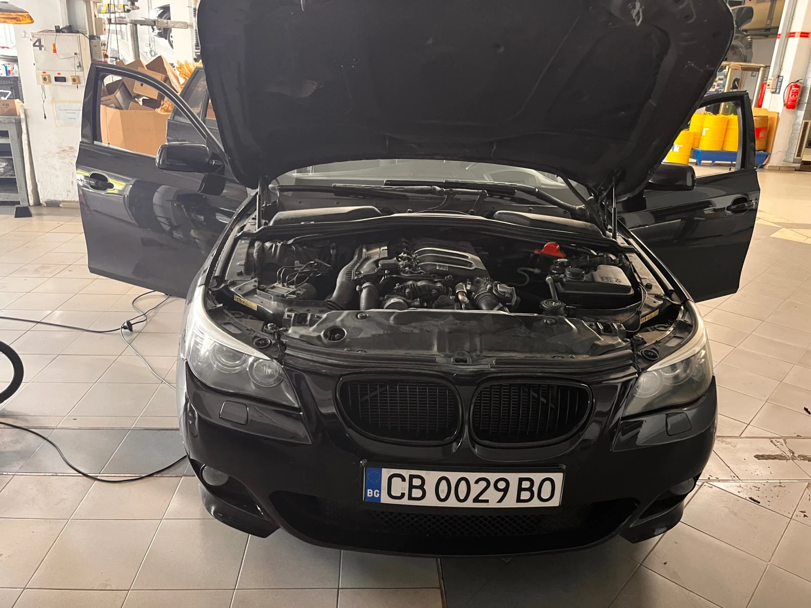 BMW 530 E61 facelift CIC 235hp M57N2, снимка 3 - Автомобили и джипове - 55072212
