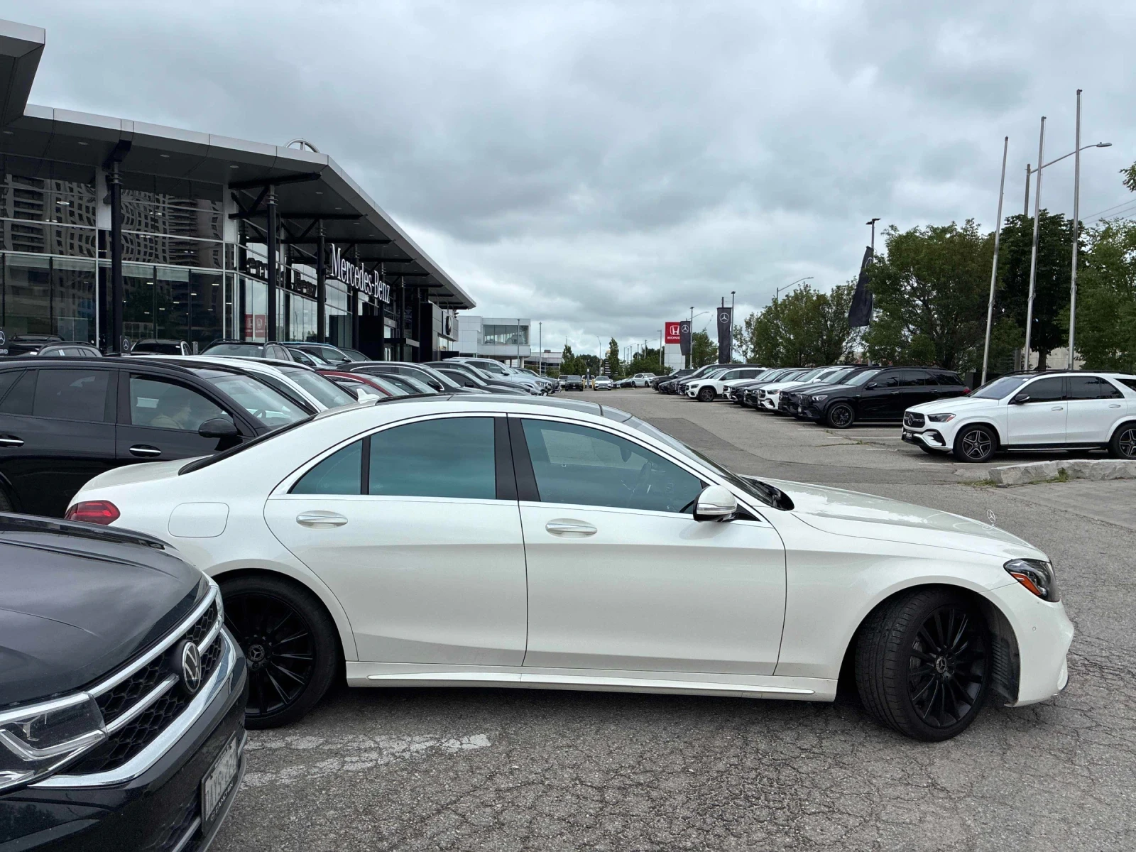Mercedes-Benz S 560 BURMESTER* ПОДГРЕВ* ОБДУХВАНЕ* МАСАЖ, снимка 3 - Автомобили и джипове - 55204460