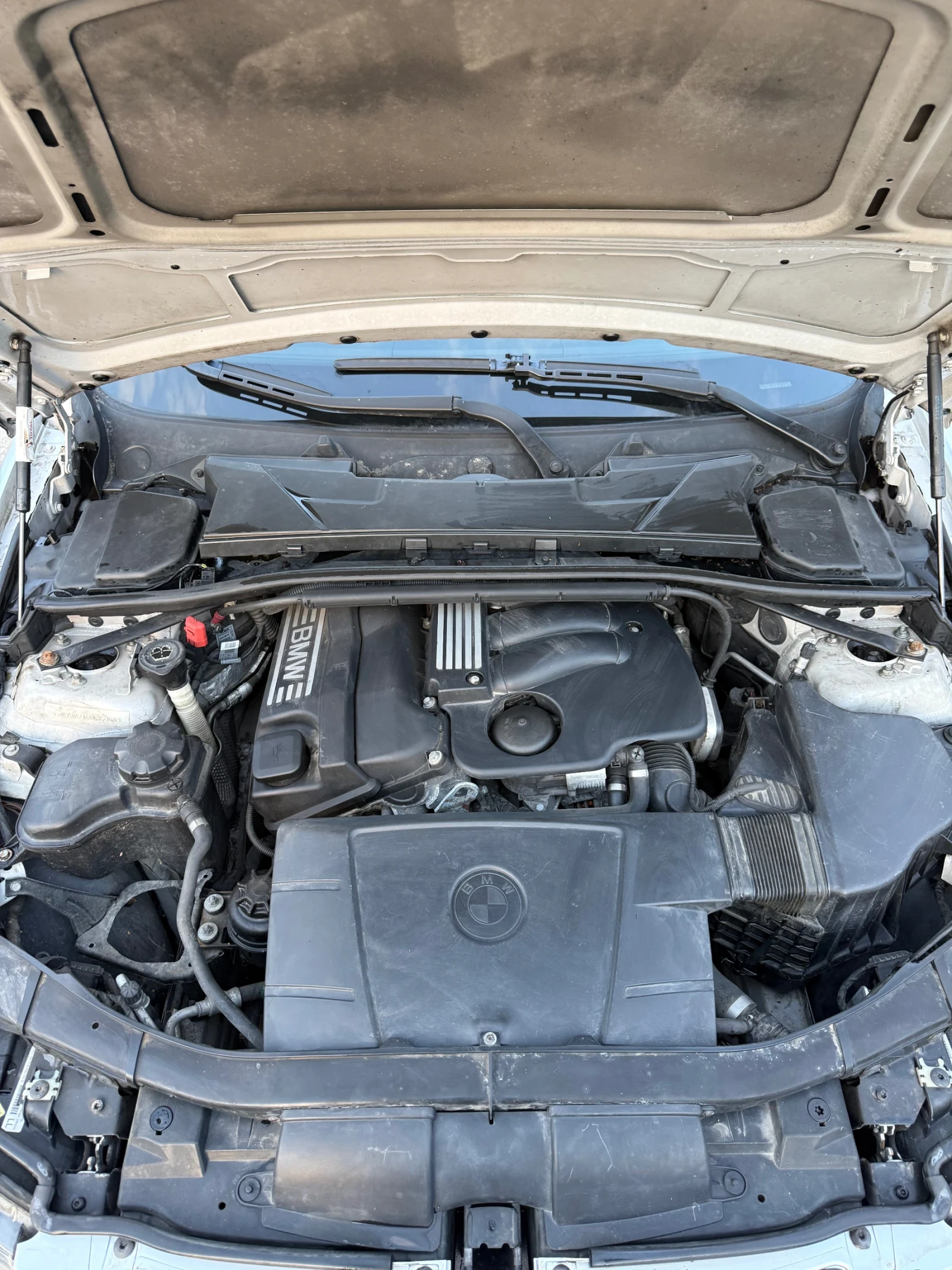 BMW 320, снимка 10 - Автомобили и джипове - 55340086