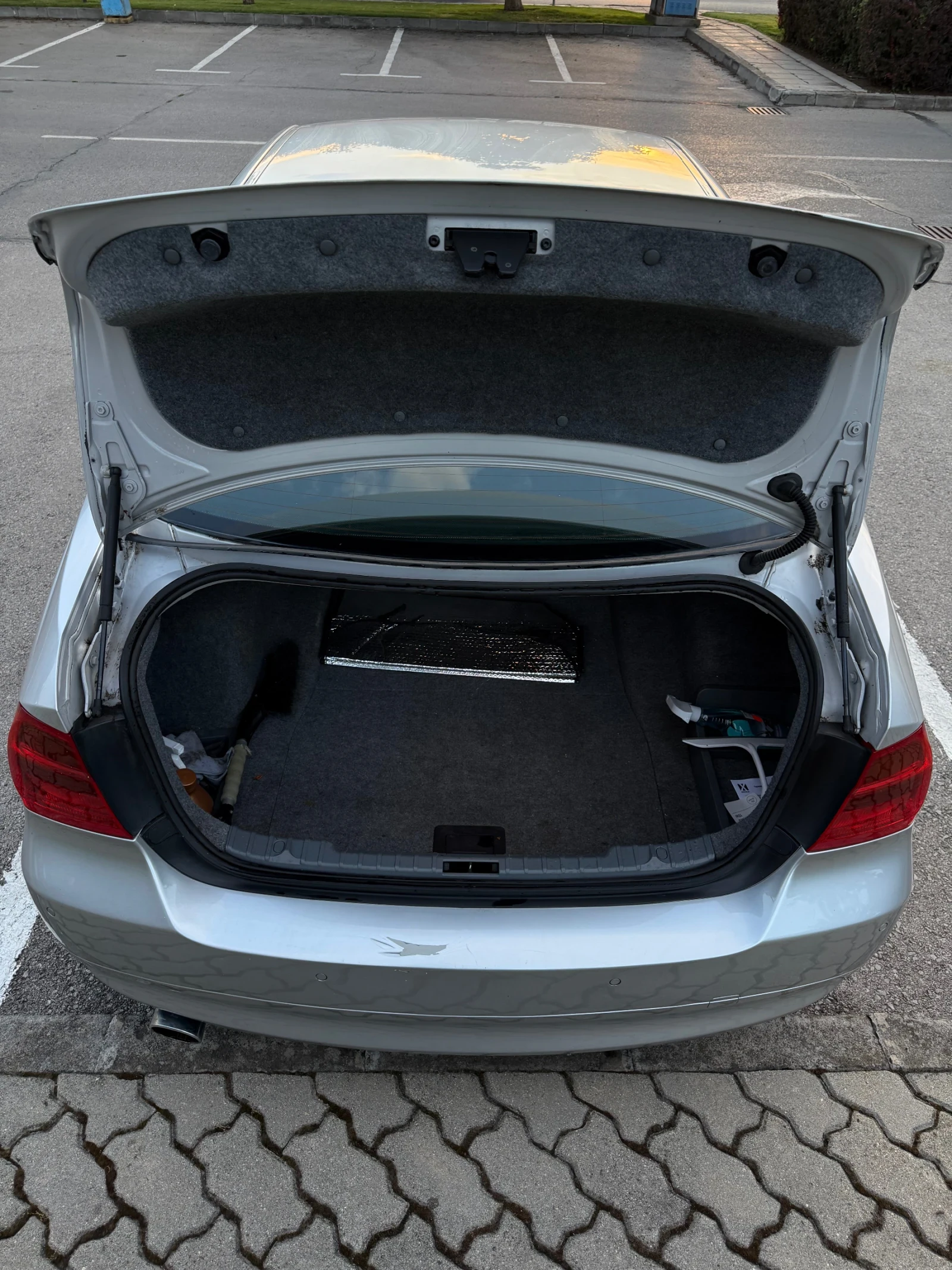 BMW 320, снимка 9 - Автомобили и джипове - 55340086
