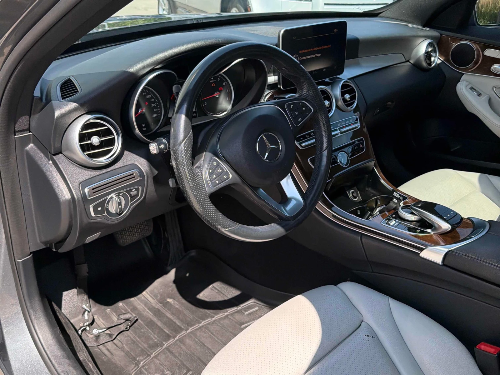 Mercedes-Benz C 300 АМГ ПАКЕТ/CARFAX/ПАНО/ПОДГРЕВ/+ ГУМИ И ДЖАНТИ, снимка 5 - Автомобили и джипове - 56076167