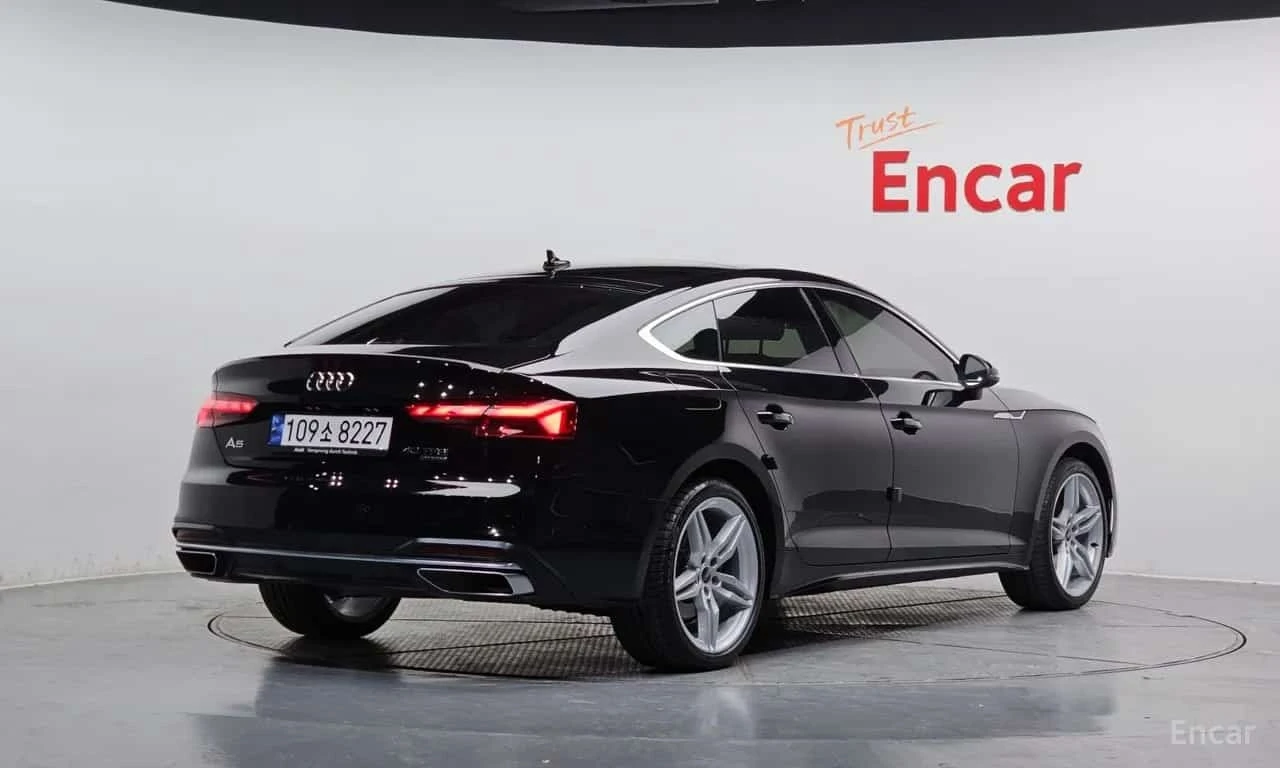 Audi A5 40 TFSI Quattro Sportback * ФИНАНСИРАНЕ, снимка 2 - Автомобили и джипове - 56328459