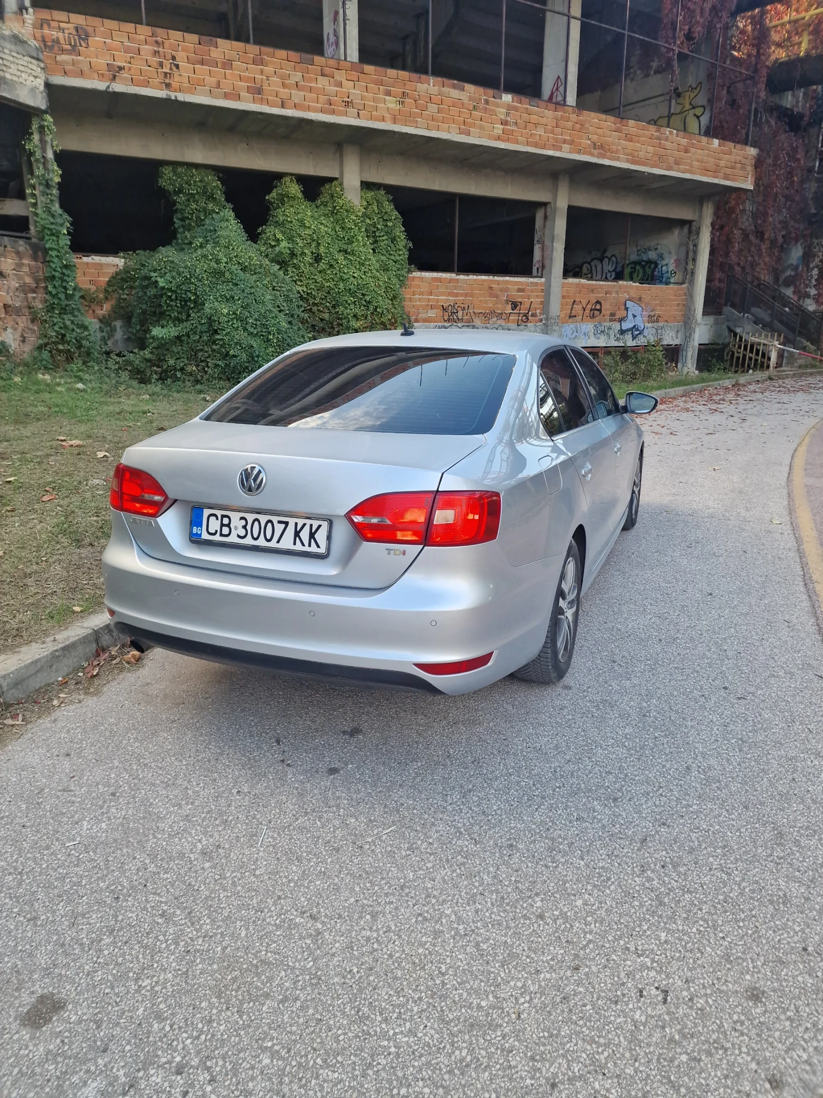 VW Jetta, снимка 5 - Автомобили и джипове - 56736052