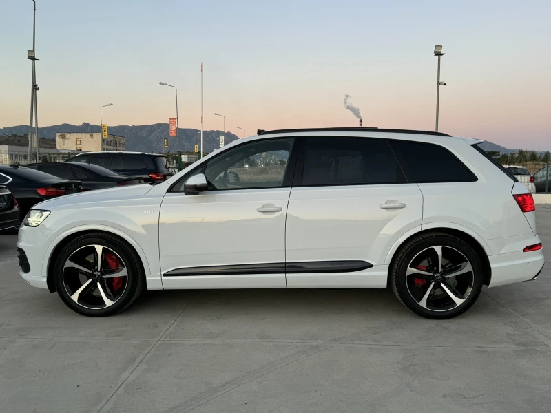 Audi SQ7 V8* 435ps* MATRIX* 7места* BOSE* 360* Head UP* NV*, снимка 1 - Автомобили и джипове - 47804266