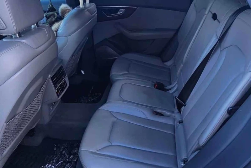 Audi Q8 * Technik * CARFAX * БЕЗ ПЪРВОНАЧАЛНА ВНОСКА, снимка 7 - Автомобили и джипове - 52826288