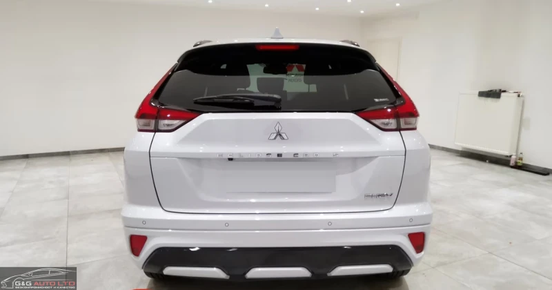 Mitsubishi Eclipse Cross 2.4PHEV/188HP/4X4/SELECT/360/NAVI/ACC/877v, снимка 8 - Автомобили и джипове - 53243951