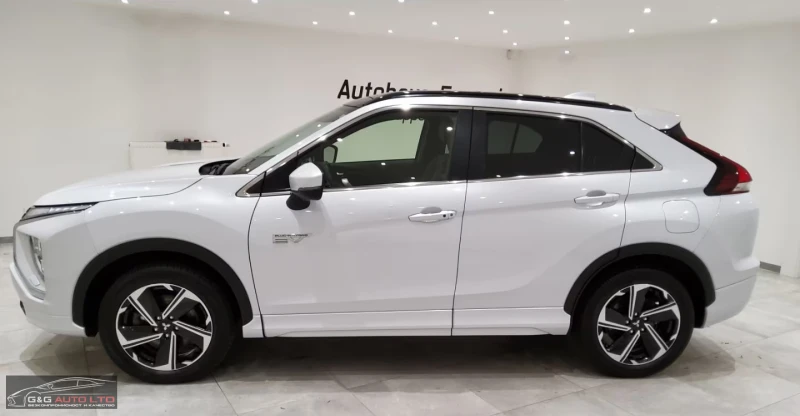 Mitsubishi Eclipse Cross 2.4PHEV/188HP/4X4/SELECT/360/NAVI/ACC/877v, снимка 3 - Автомобили и джипове - 53243951