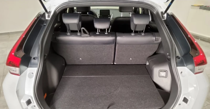 Mitsubishi Eclipse Cross 2.4PHEV/188HP/4X4/SELECT/360/NAVI/ACC/877v, снимка 9 - Автомобили и джипове - 53243951