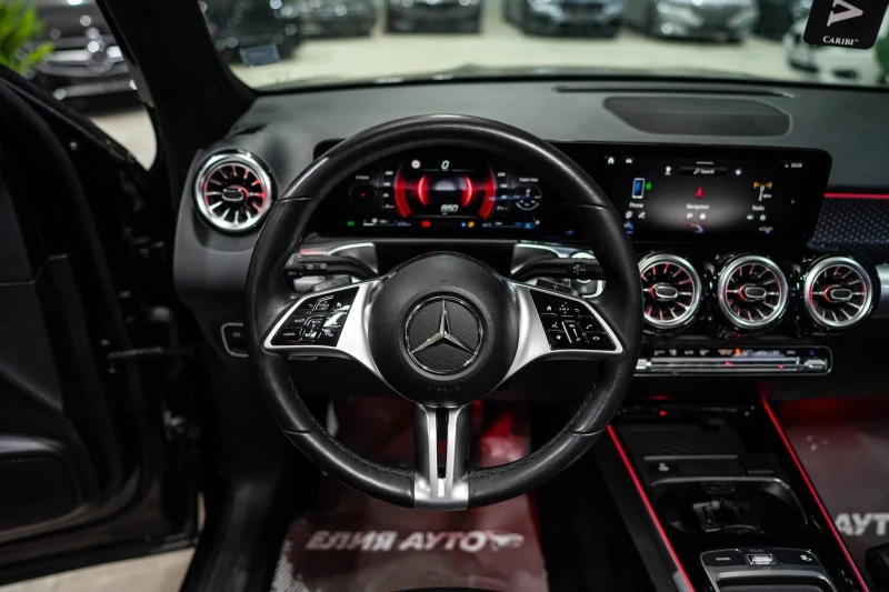 Mercedes-Benz GLB 250I 4MATIC DISTRONIC ПАНОРАМА 360 ЛИЗИНГ 100%, снимка 12 - Автомобили и джипове - 53248678