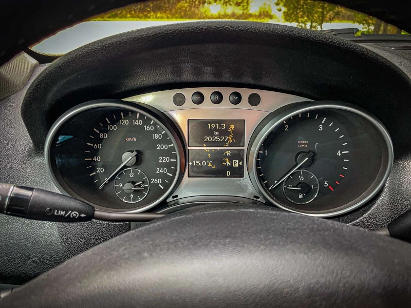 Mercedes-Benz ML, снимка 11 - Автомобили и джипове - 53475122