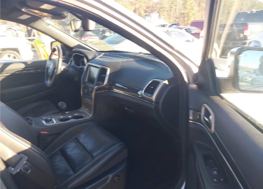 Jeep Grand cherokee OVERLAND 3.6 Обдух* 8ZF* Подгрев* M.Toчка* Пано*  - изображение 7