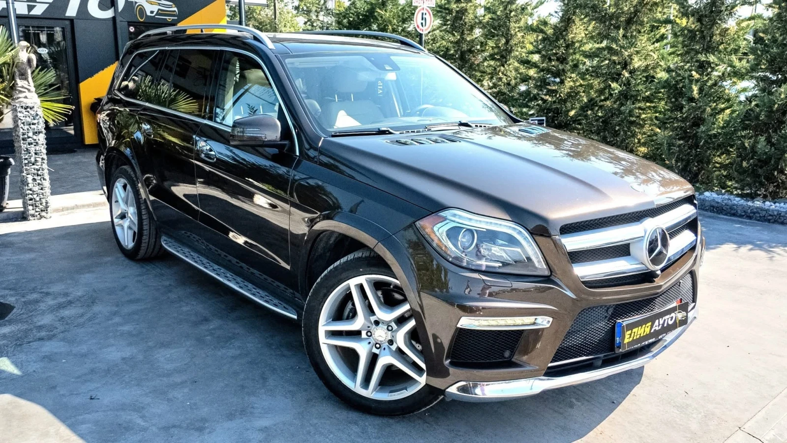 Mercedes-Benz GL 550 4 MATIC 7 МЕСТЕН FULL AMG LINE ПАНО ЛИЗИНГ 100% - изображение 2