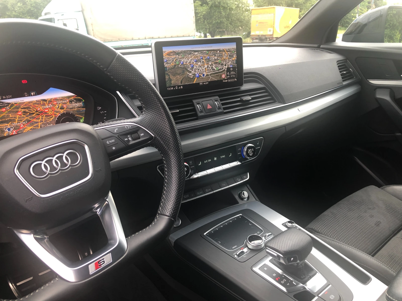 Audi Q5 40 TDI S Line - изображение 6