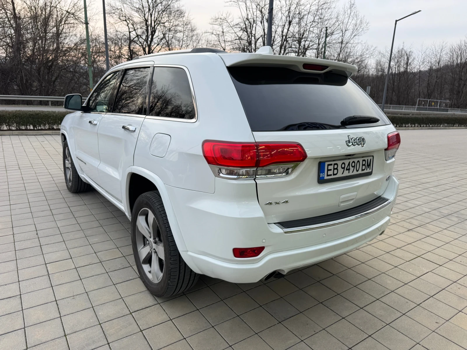 Jeep Grand cherokee 3.0d* Overland* Full Option* -TOP! - изображение 7