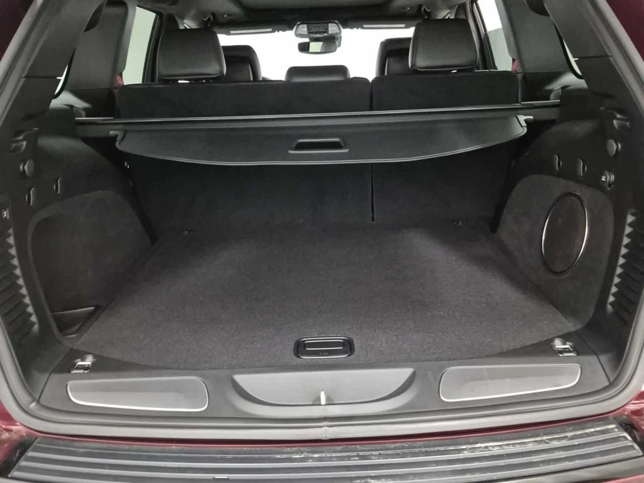 Jeep Grand cherokee  SRT /DISTRONIC/HARMAN KARDON, снимка 14 - Автомобили и джипове - 53985602