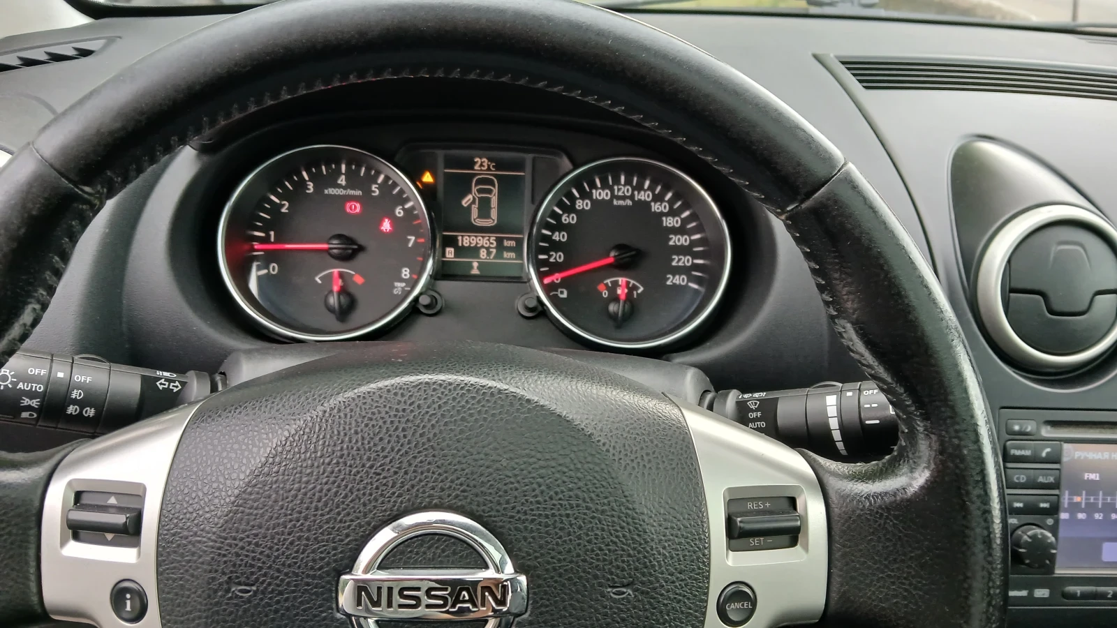 Nissan Qashqai Бензин-газ, снимка 7 - Автомобили и джипове - 54726199