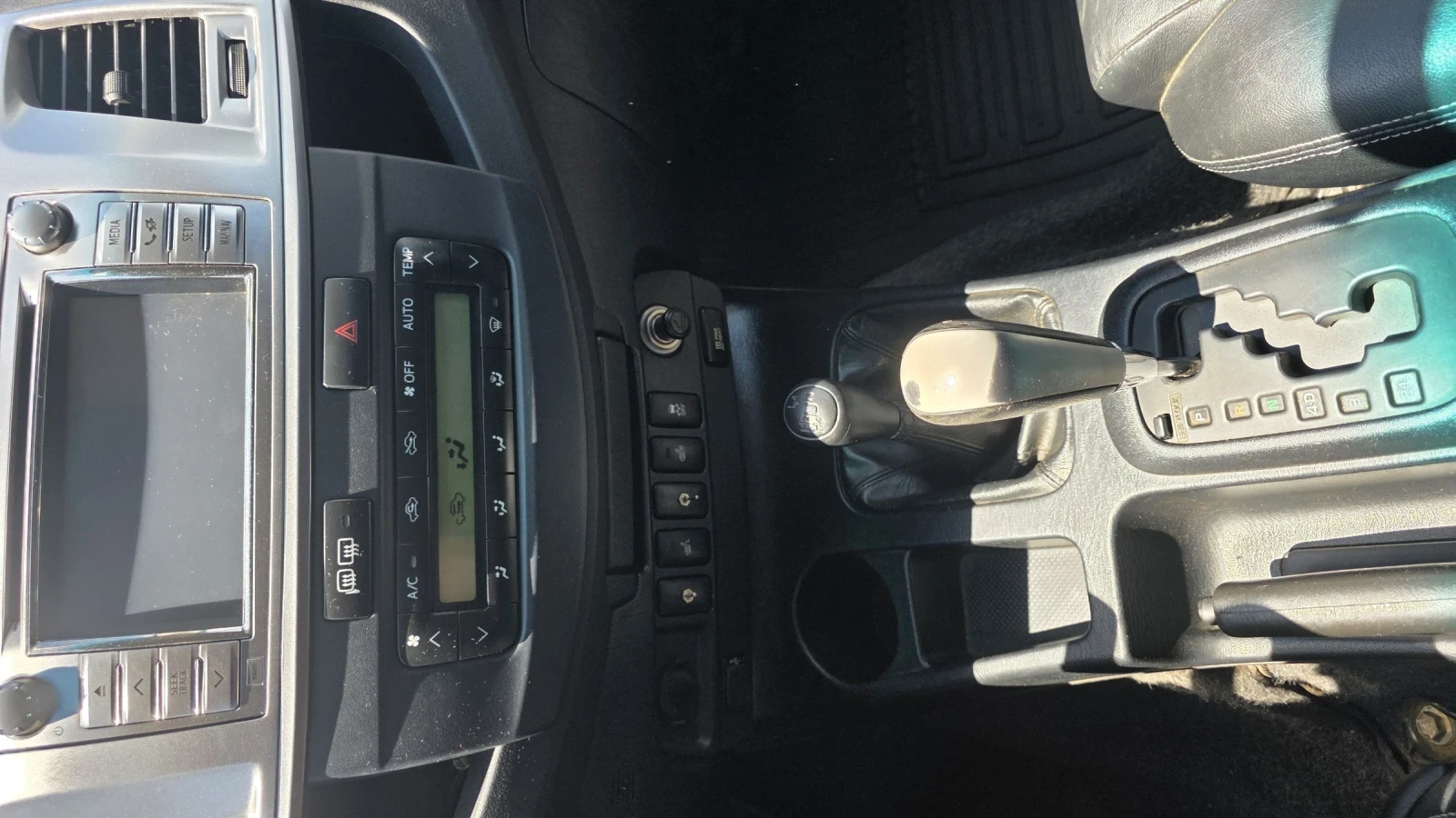 Toyota Hilux 3, 0 D-4D 4X4 EURO 5 B, снимка 12 - Автомобили и джипове - 55231140