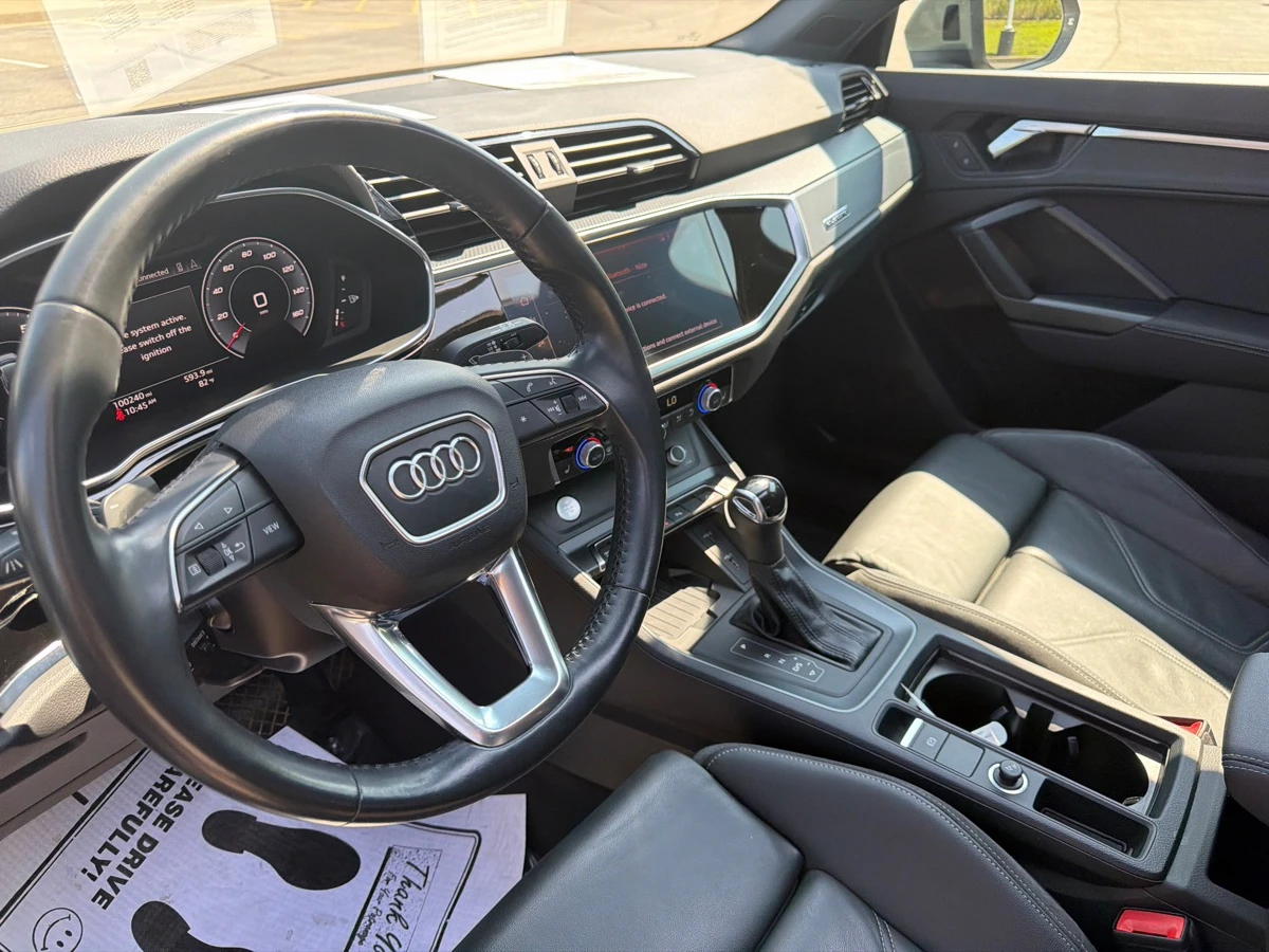Audi Q3 Premium Plus S-Line 45 TFSI, снимка 8 - Автомобили и джипове - 55542068