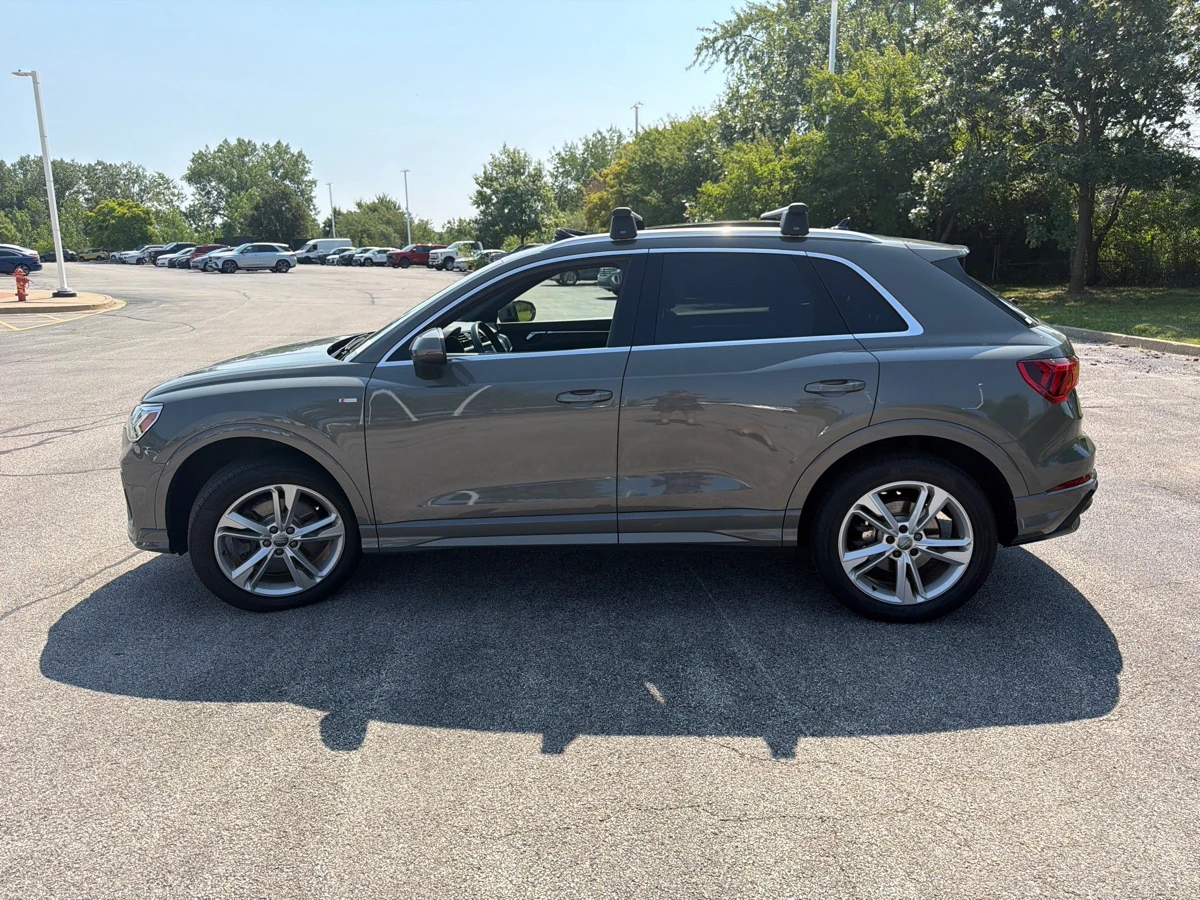 Audi Q3 Premium Plus S-Line 45 TFSI, снимка 3 - Автомобили и джипове - 55542068