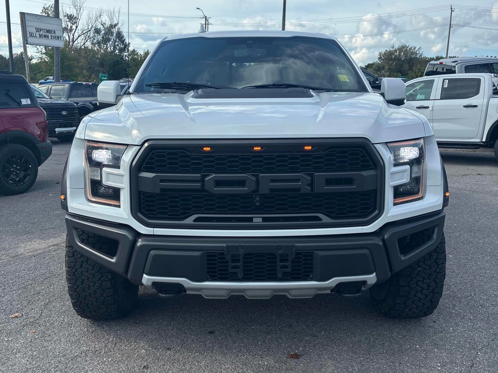 Ford F150  Raptor * CARFAX * БЕЗ ПЪРВОНАЧАЛНА ВНОСКА, снимка 6 - Автомобили и джипове - 56134922