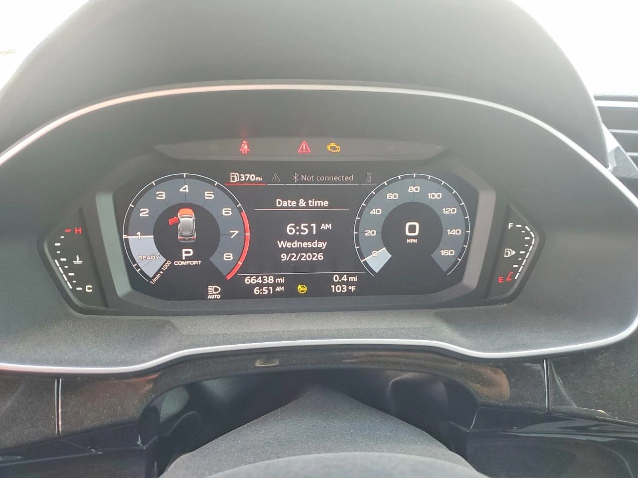 Audi Q3 2.0l Premium 40, снимка 9 - Автомобили и джипове - 56485273