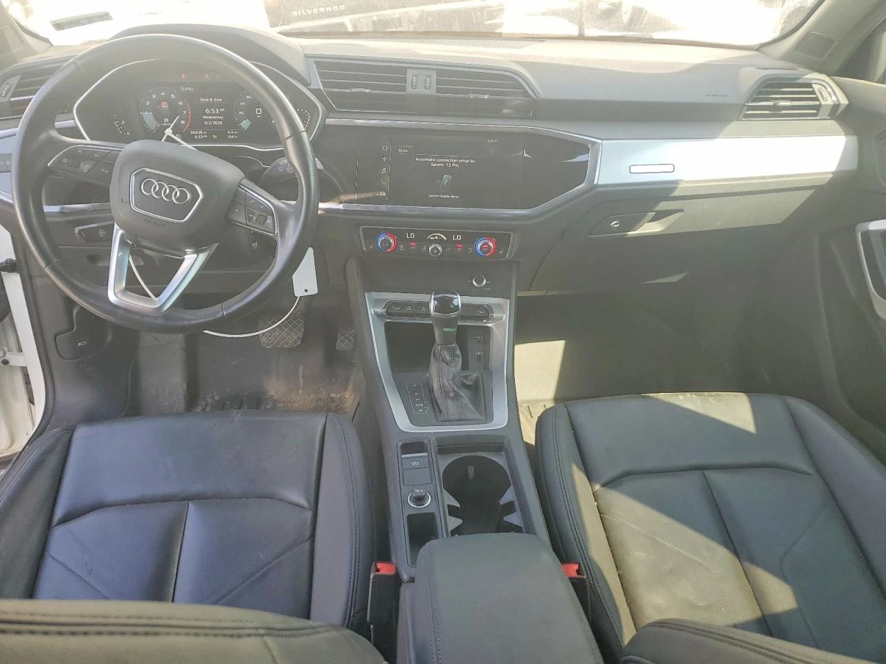 Audi Q3 2.0l Premium 40, снимка 8 - Автомобили и джипове - 56485273