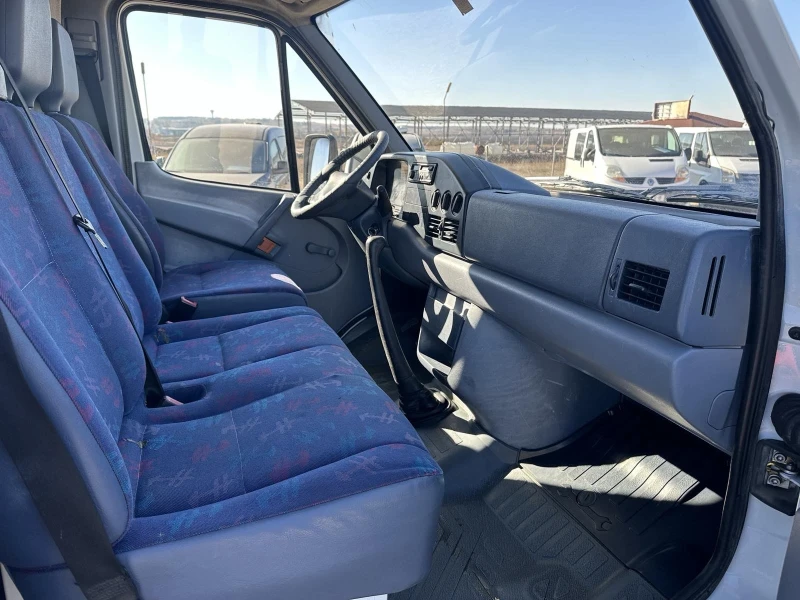 Mercedes-Benz Sprinter 412, снимка 13 - Бусове и автобуси - 47939904