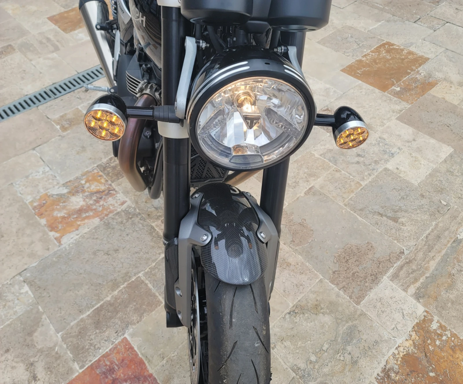 Triumph Speed Twin T120 Carbon 3-на ГАРАНЦИЯ  - изображение 7
