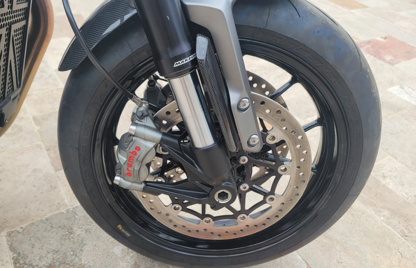 Triumph Speed Twin T120 Carbon 3-на ГАРАНЦИЯ  - изображение 9