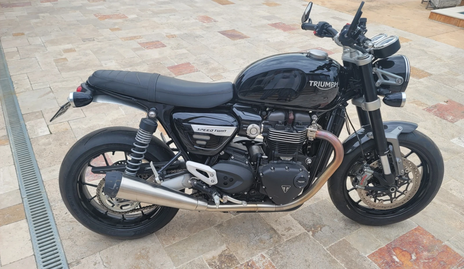 Triumph Speed Twin T120 Carbon 3-на ГАРАНЦИЯ  - изображение 10
