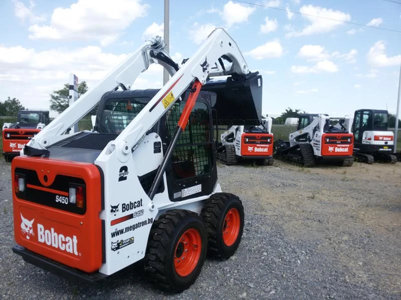 Мини челни товарачи Bobcat S450 - изображение 2