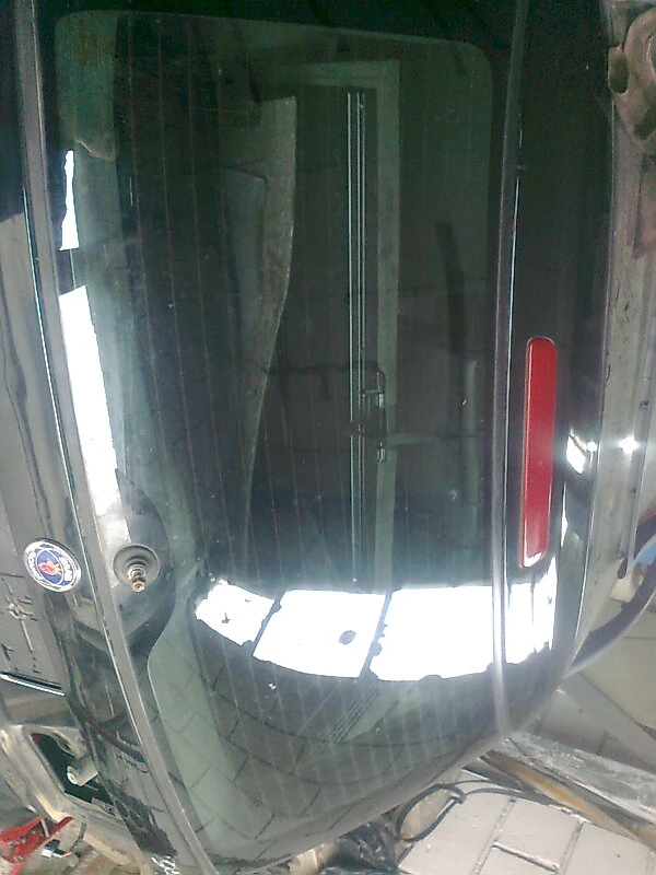 стъкло заднен капак за Сааб 9-5 2,0 турбо 