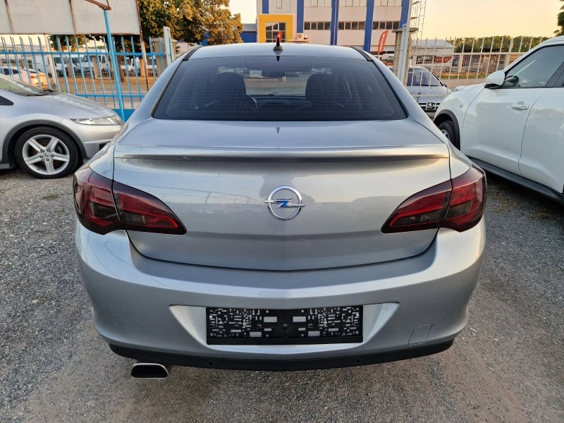 Opel Astra 1.4T OPC Line, снимка 4 - Автомобили и джипове - 46279134