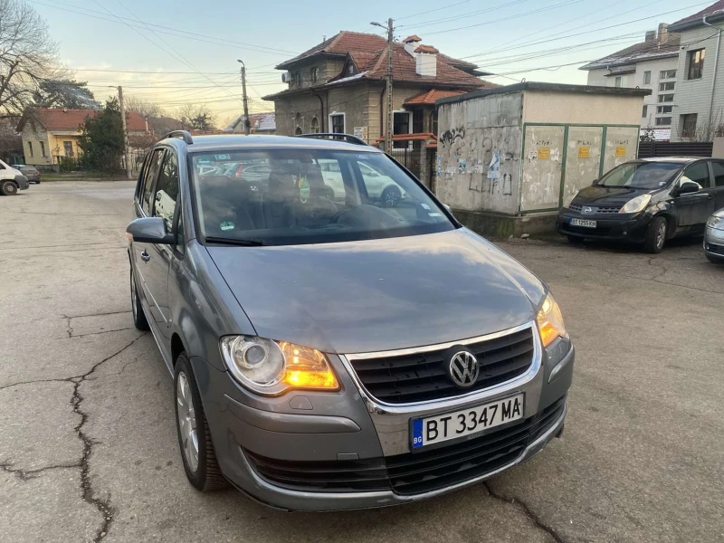 VW Touran 1.9TDI, снимка 4 - Автомобили и джипове - 48612525