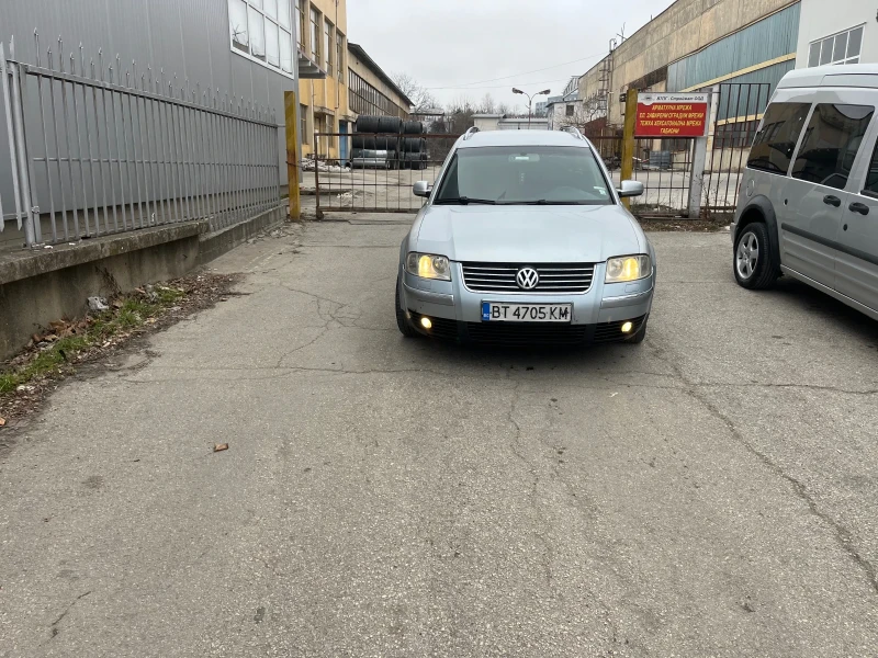 VW Passat, снимка 1 - Автомобили и джипове - 48938528